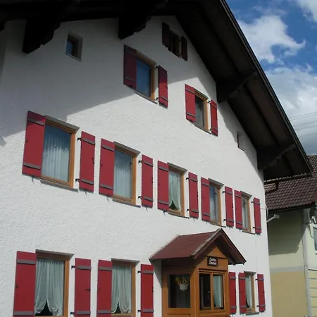 Am Dorfbrunnen Apartment *