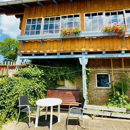 Appartement Am Dorfbrunnen In - Bauernhauscharme Im Allgaeu