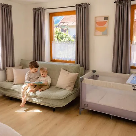 Apartman Am Dorfbrunnen In - Bauernhauscharme Im Allgaeu Wertach