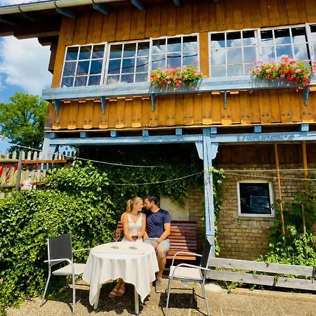 Apartman Am Dorfbrunnen In - Bauernhauscharme Im Allgaeu Wertach